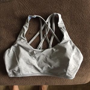 Lululemon free to be serene bra size 10